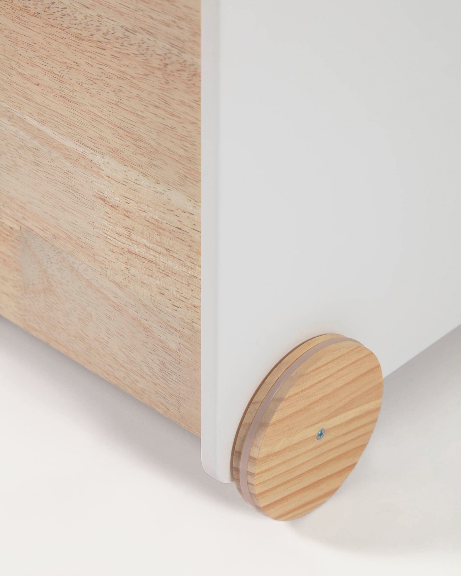 Der Bianina Aufbewahrungswagen aus massiver Kiefer und weißem MDF vereint Funktionalität und modernes Design für jedes Zuhause.