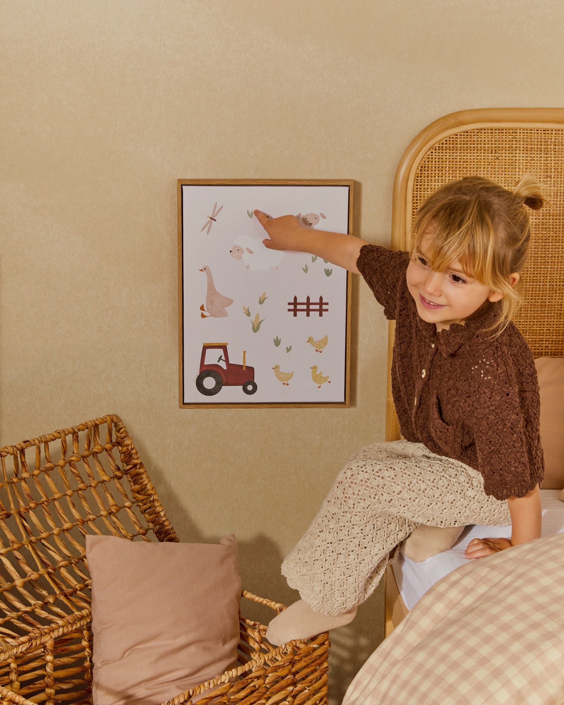 Entdecken Sie das Xuliana Set: 2 stilvolle Truhen aus Naturfasern, die Funktionalität und Ästhetik vereinen und jedem Raum Wärme verleihen.