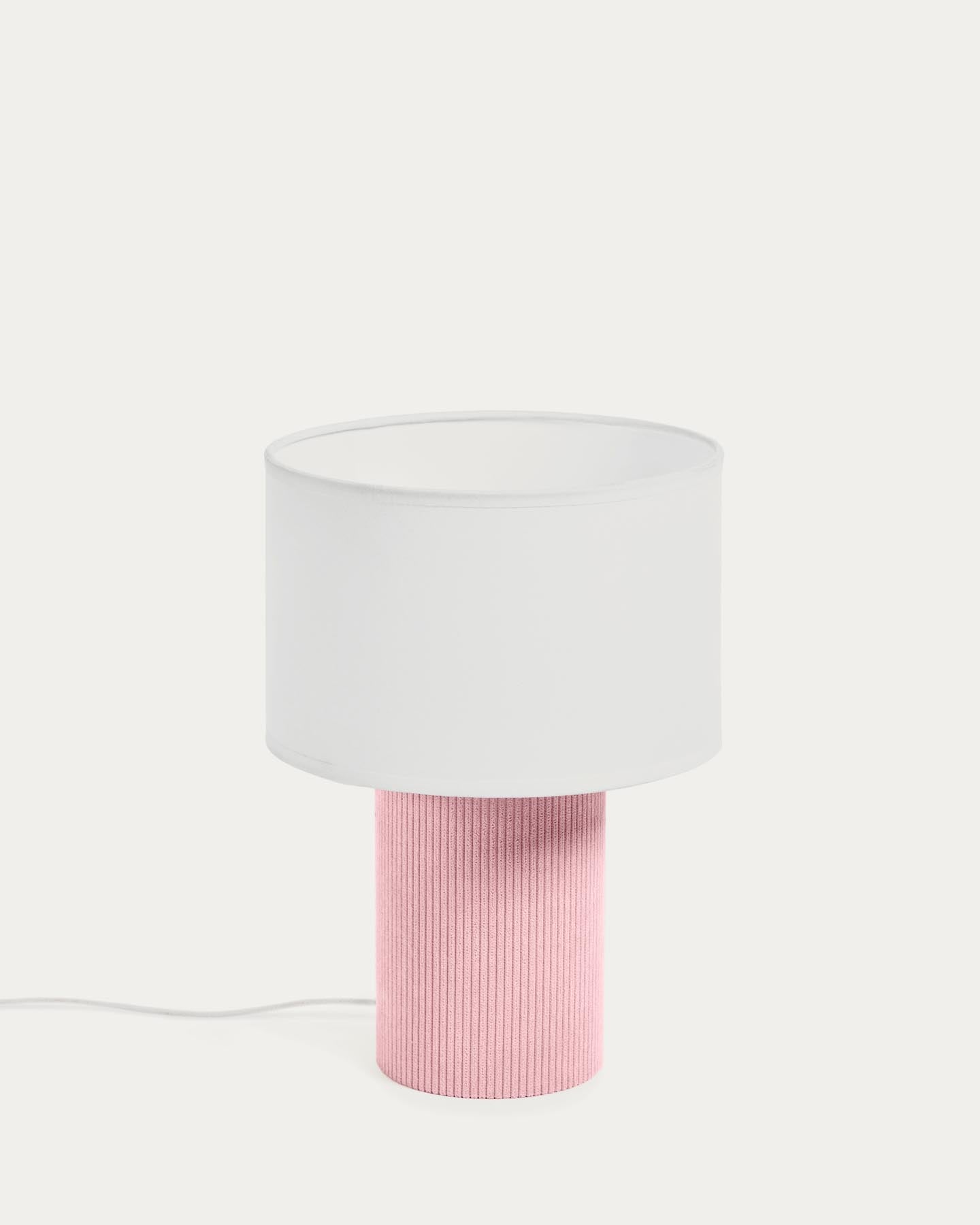 Tischlampe Bianella aus Baumwolle und rosafarbenem Cord in Rosa präsentiert im Onlineshop von KAQTU Design AG. Tischleuchte ist von Kave Home