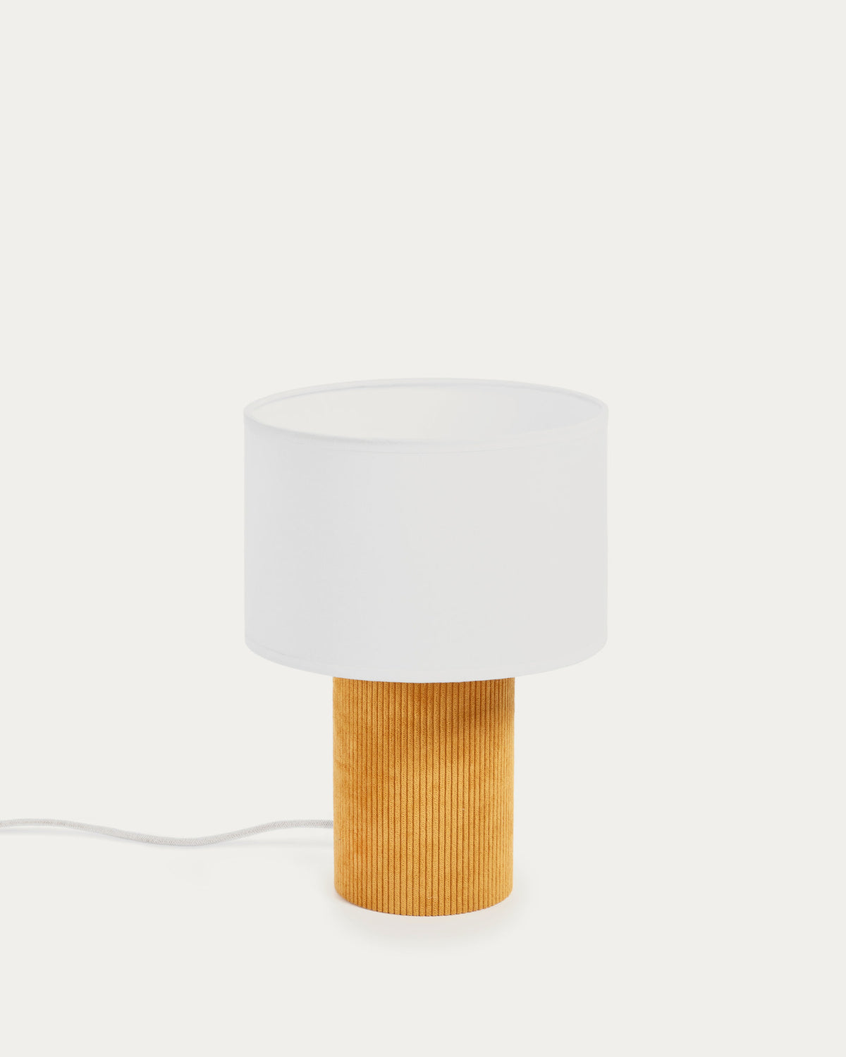 Tischlampe Bianella aus Cord in Senfgelb in Senfgelb präsentiert im Onlineshop von KAQTU Design AG. Tischleuchte ist von Kave Home