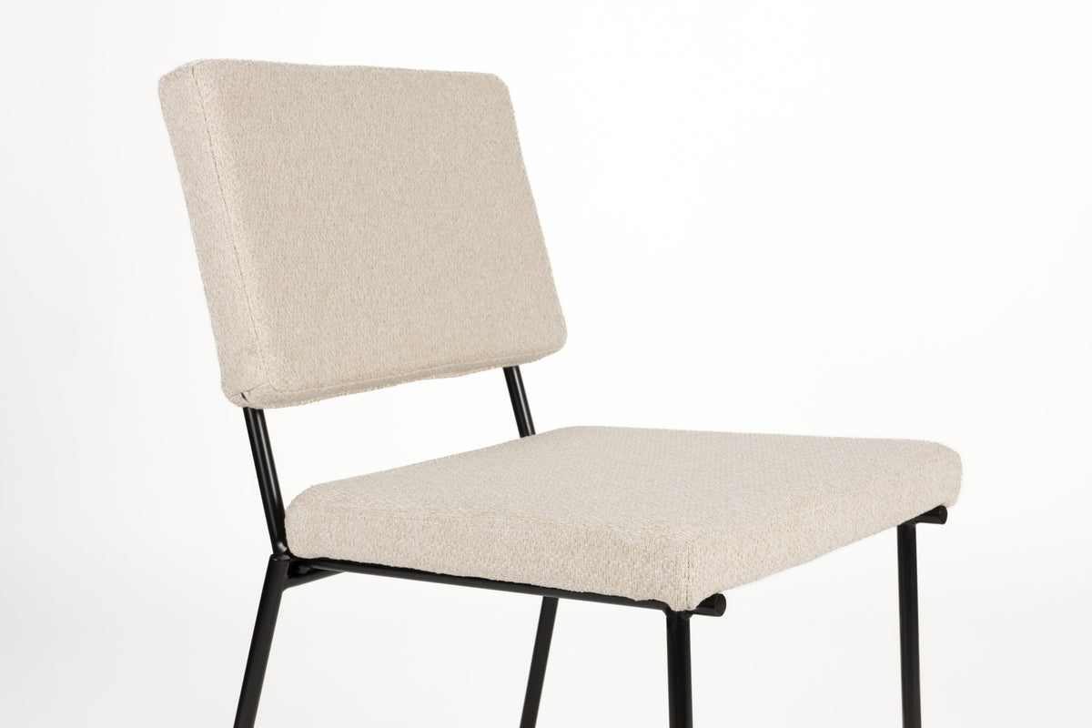 Fellow Stuhl in Off-White präsentiert im Onlineshop von KAQTU Design AG. Stuhl ist von Zuiver