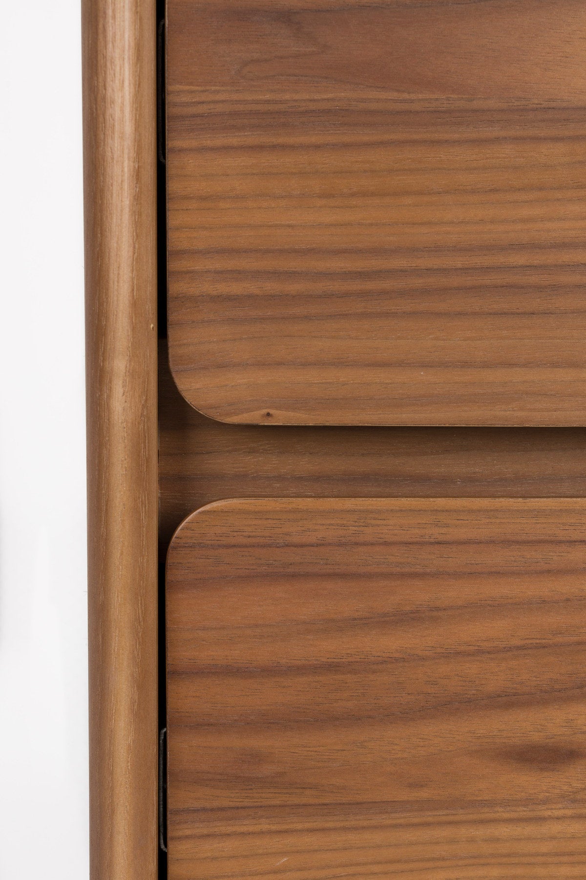 Cabinet Rise in Braun präsentiert im Onlineshop von KAQTU Design AG. Cabinet ist von Zuiver