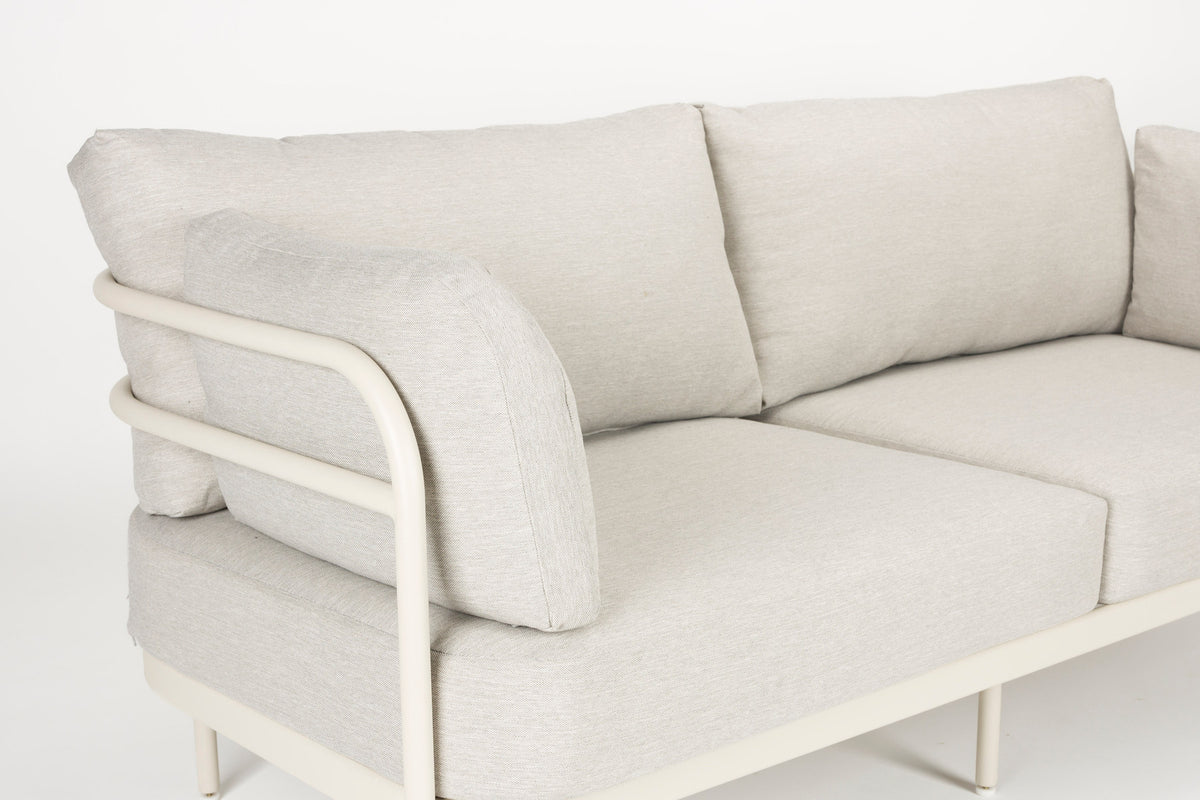 Vista Outdoor Set in beige präsentiert im Onlineshop von KAQTU Design AG. Loungeset ist von Zuiver