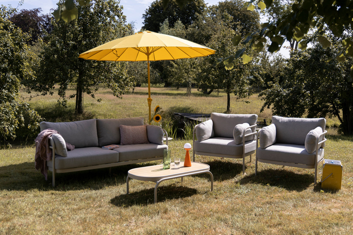 Vista Outdoor Set in beige präsentiert im Onlineshop von KAQTU Design AG. Loungeset ist von Zuiver