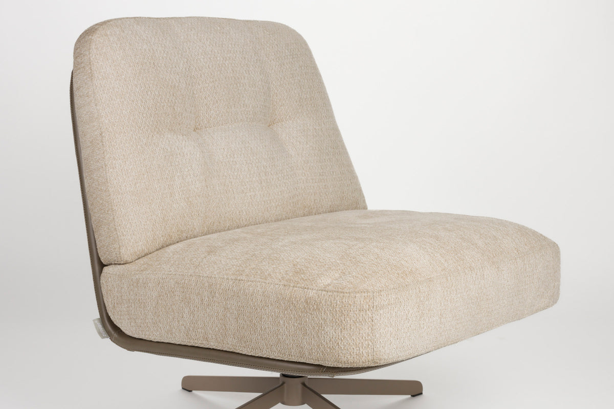 Sessel Benjamin in beige präsentiert im Onlineshop von KAQTU Design AG. Drehsessel ist von Zuiver
