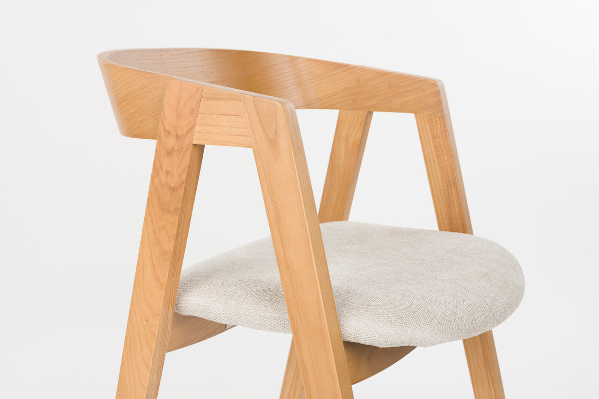 Stuhl Mads in Natur präsentiert im Onlineshop von KAQTU Design AG. Stuhl ist von Zuiver