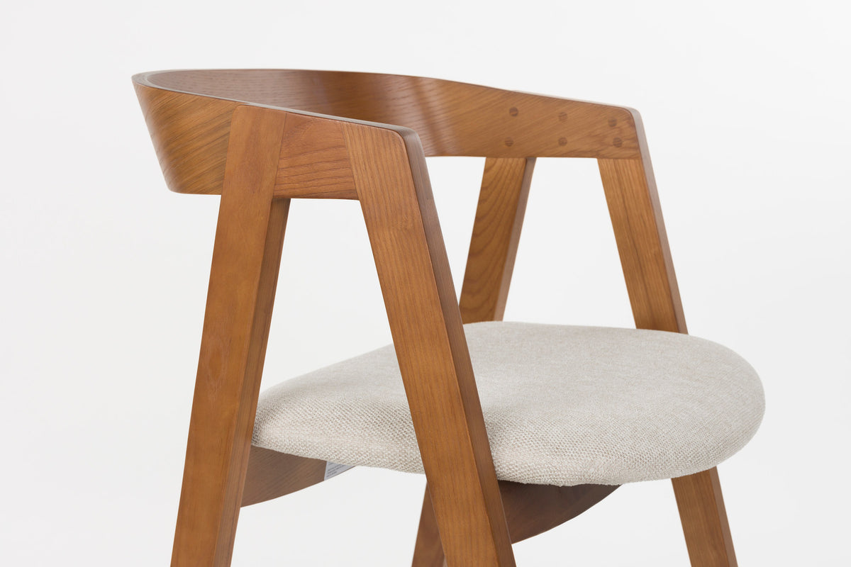 Stuhl Mads in Braun präsentiert im Onlineshop von KAQTU Design AG. Stuhl ist von Zuiver