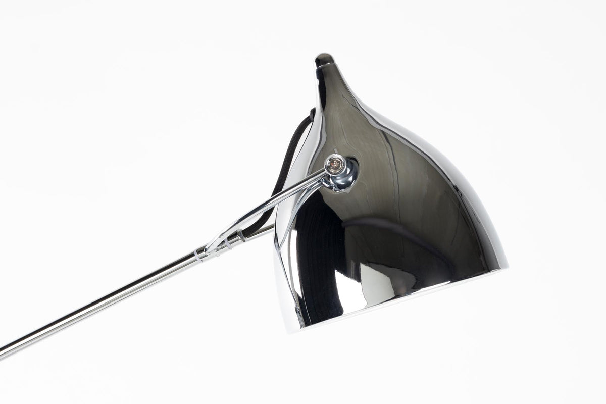Stehleuchte Reader Chrome in Silber präsentiert im Onlineshop von KAQTU Design AG. Stehleuchte ist von Zuiver