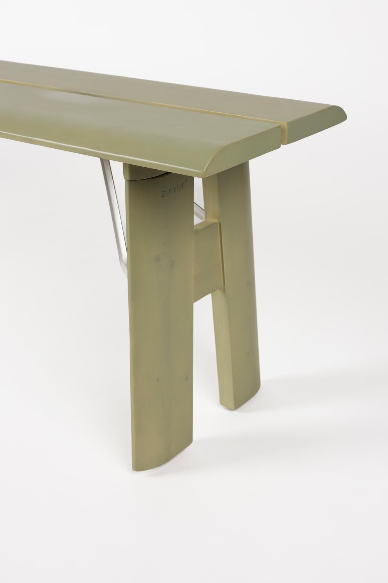 Entdecken Sie die Avenue-Gartenbank von Zuiver: Praktisch, aus Kiefernholz und perfekt für stilvolle Momente im Freien. Ideal für jeden Garten!