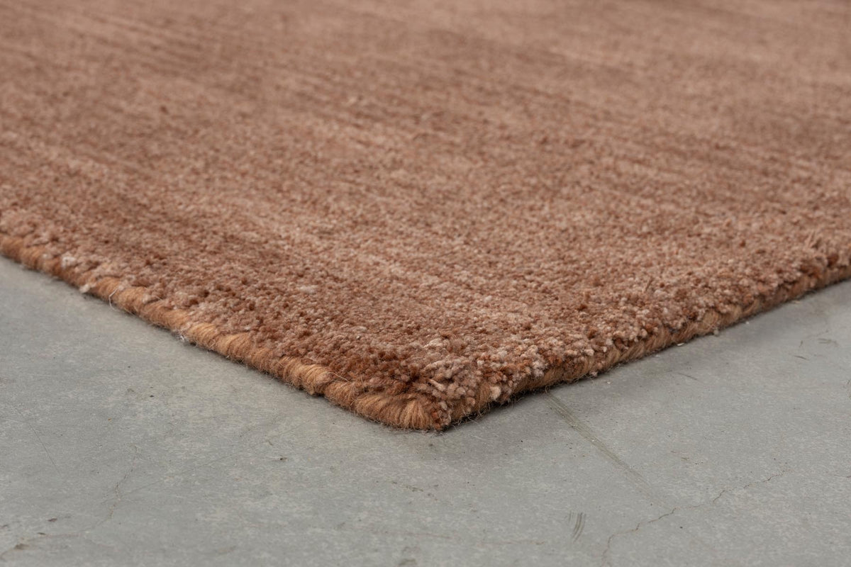 Teppich Luwte 160x230 in Rot präsentiert im Onlineshop von KAQTU Design AG. Teppich ist von Zuiver