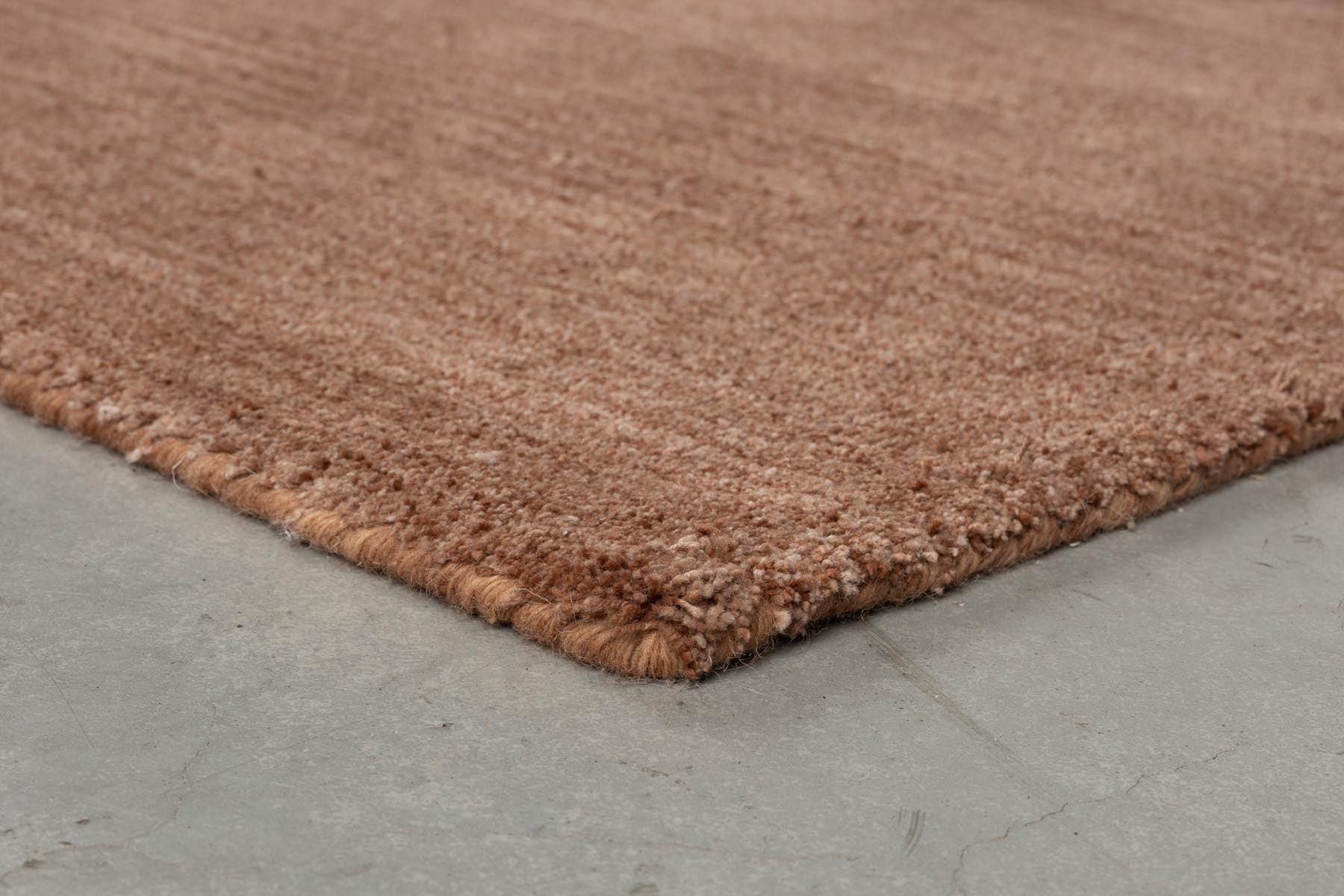 Teppich Luwte 200x300 in Rot präsentiert im Onlineshop von KAQTU Design AG. Teppich ist von Zuiver