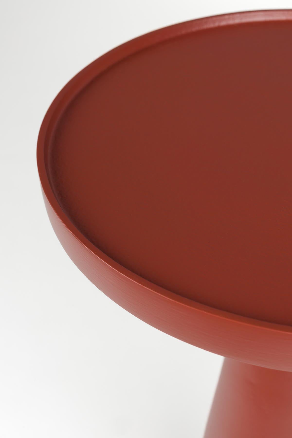 Beistelltisch Floss in Rot präsentiert im Onlineshop von KAQTU Design AG. Beistelltisch ist von Zuiver