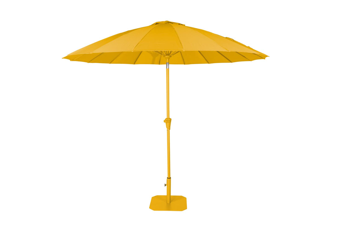 Gelber Sunbrella Sunshine Sonnenschirm von Zuiver mit rostfreiem Stab, höhenverstellbar, für den Aussenbereich geeignet.
