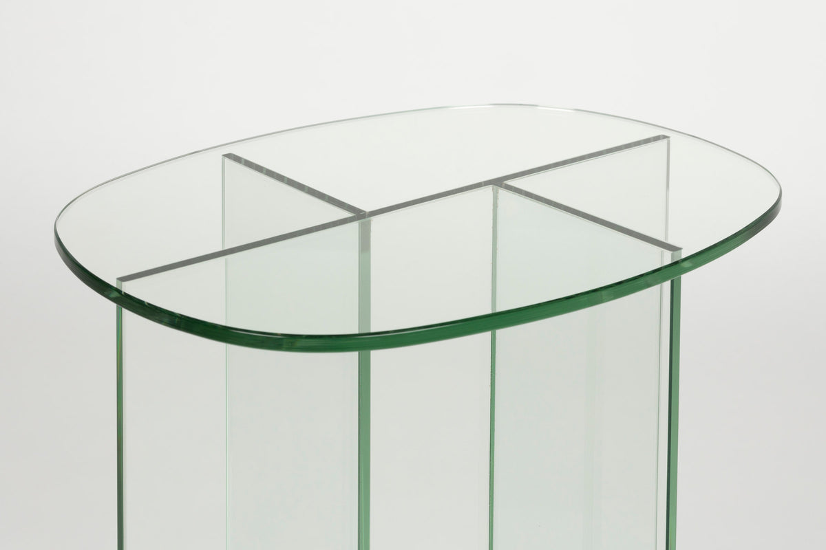 Glas-Beistelltisch Linea mit ovaler Platte und gekreuzten Paneelen