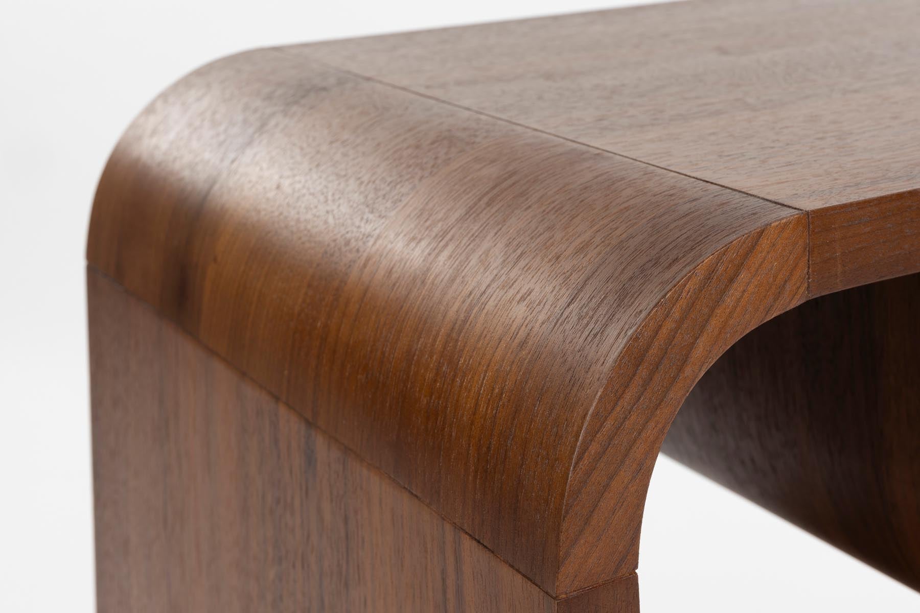 Seven Regal in Braun präsentiert im Onlineshop von KAQTU Design AG. Cabinet ist von Zuiver