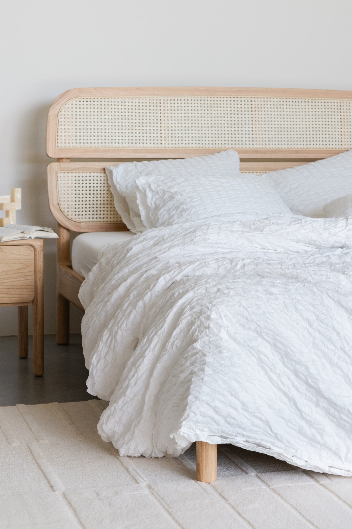 Bett Storm Webbing Natural 160 in Natur präsentiert im Onlineshop von KAQTU Design AG. Bett ist von Zuiver