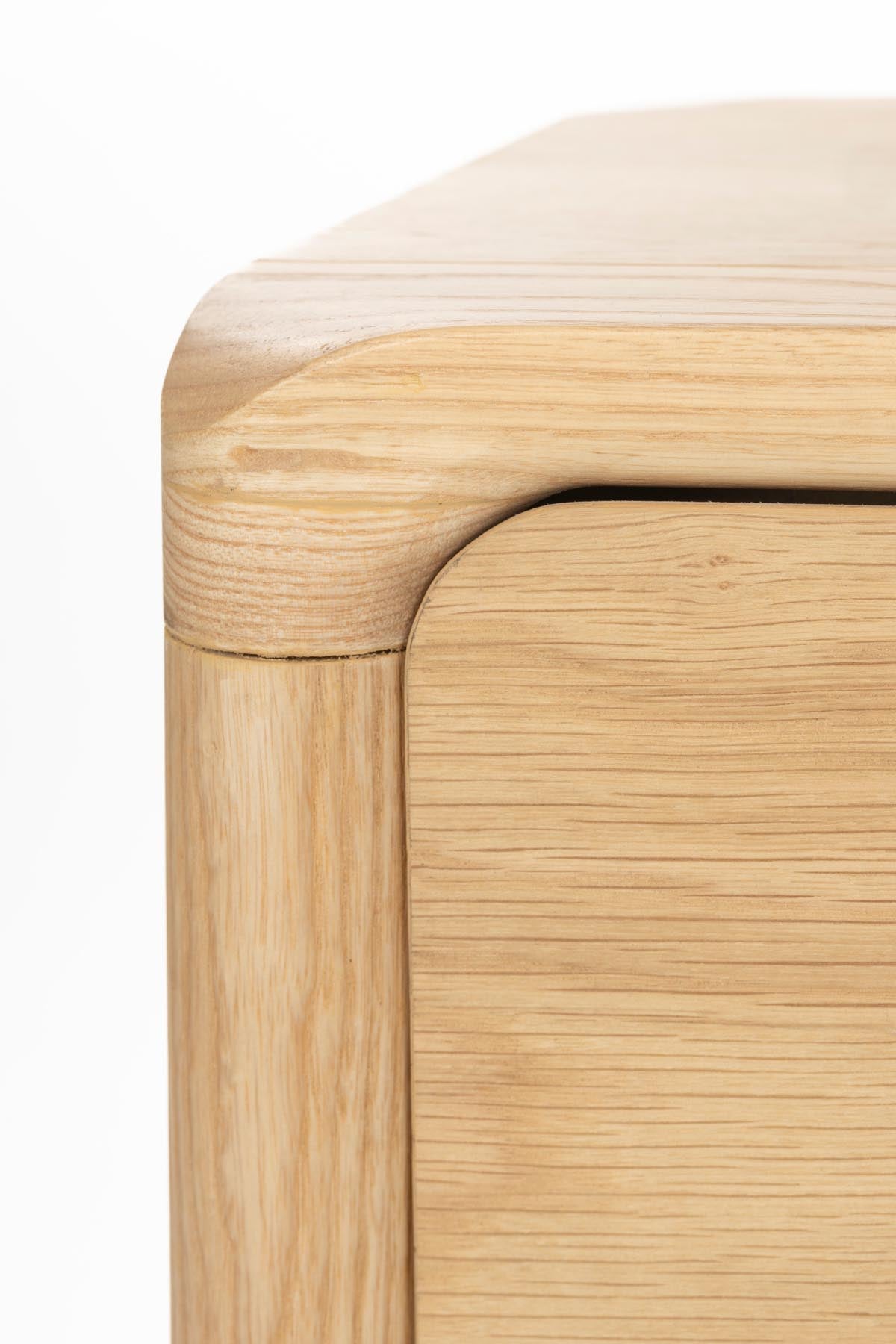 Beistelltisch / Nachttisch Storm in Natürlich präsentiert im Onlineshop von KAQTU Design AG. Beistelltisch ist von Zuiver