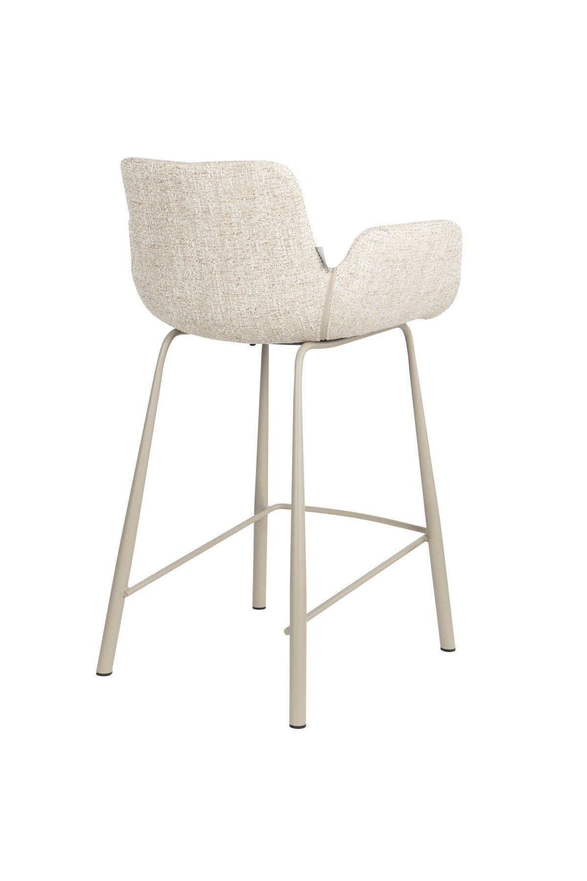 Barhocker Brit von Zuiver mit gepolstertem Sitz und Rückenlehne aus Polyester, schwarzes Gestell, erhältlich in Grau, Rot oder Beige.