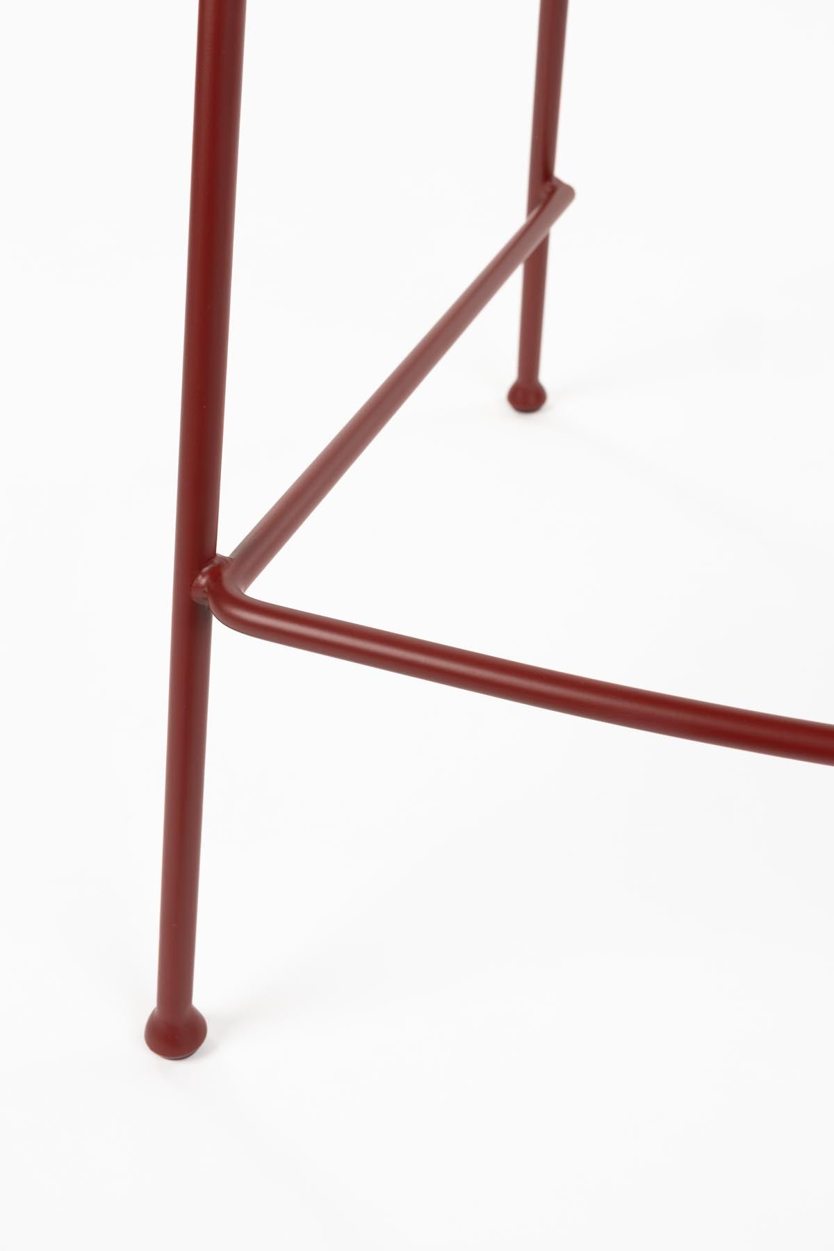 Barhocker Feston in Rot präsentiert im Onlineshop von KAQTU Design AG. Barstuhl ist von Zuiver