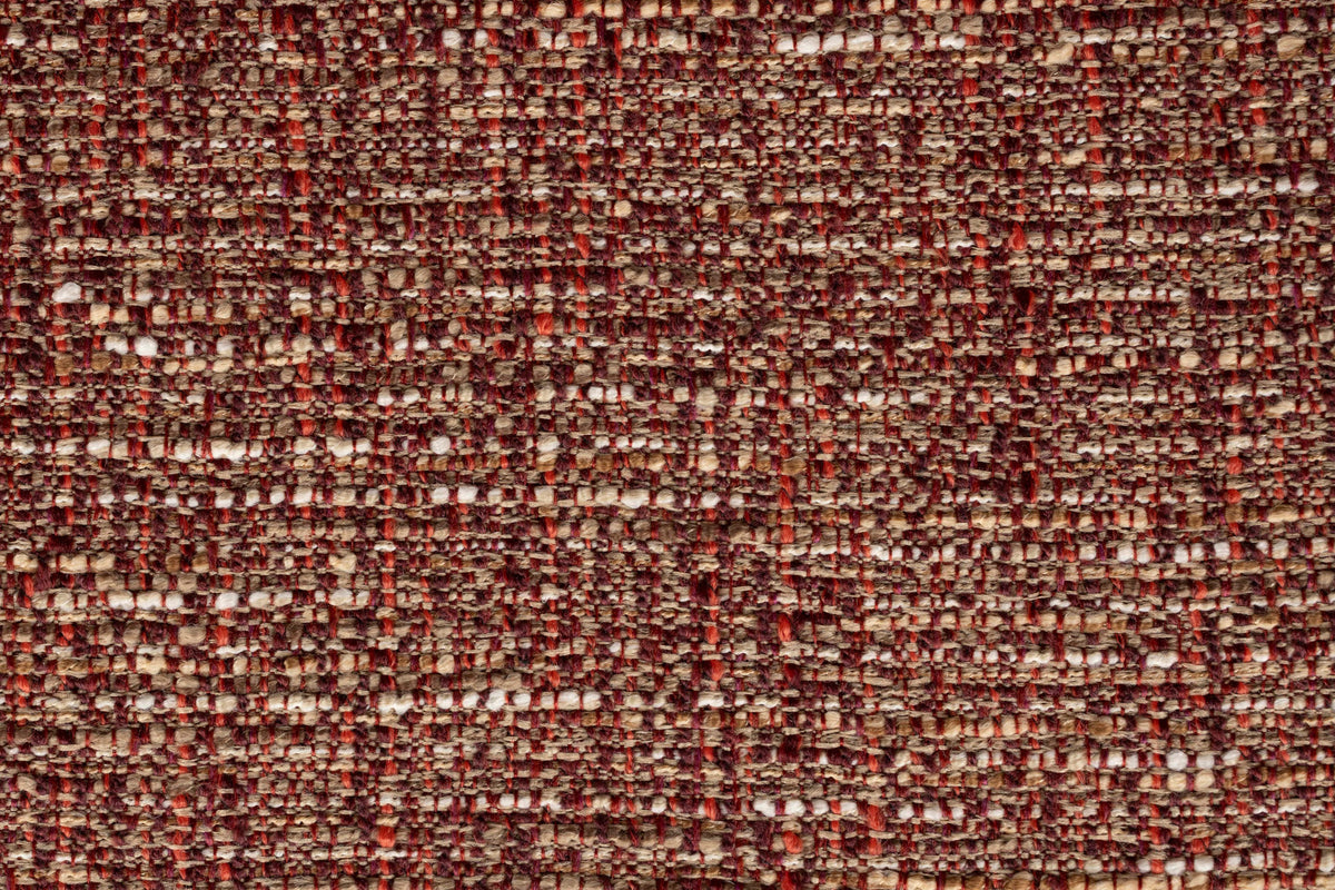 Barhocker Feston von Zuiver in Beige, gepolsterte Sitzfläche aus Eukalyptusholz mit Stahlrahmen an den Seiten, Rückenlehne aus Polyester.