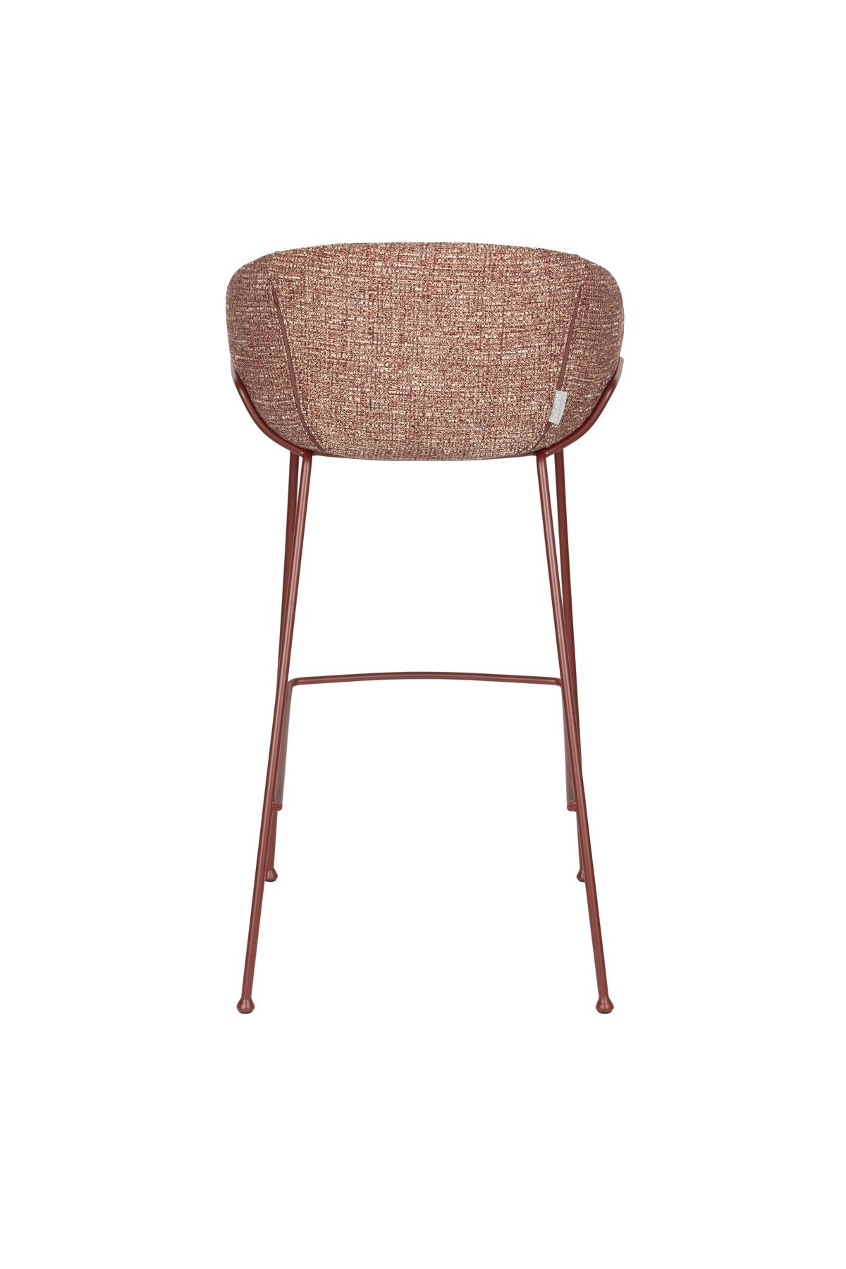 Barhocker Feston von Zuiver in Beige, gepolsterte Sitzfläche aus Eukalyptusholz mit Stahlrahmen an den Seiten, Rückenlehne aus Polyester.