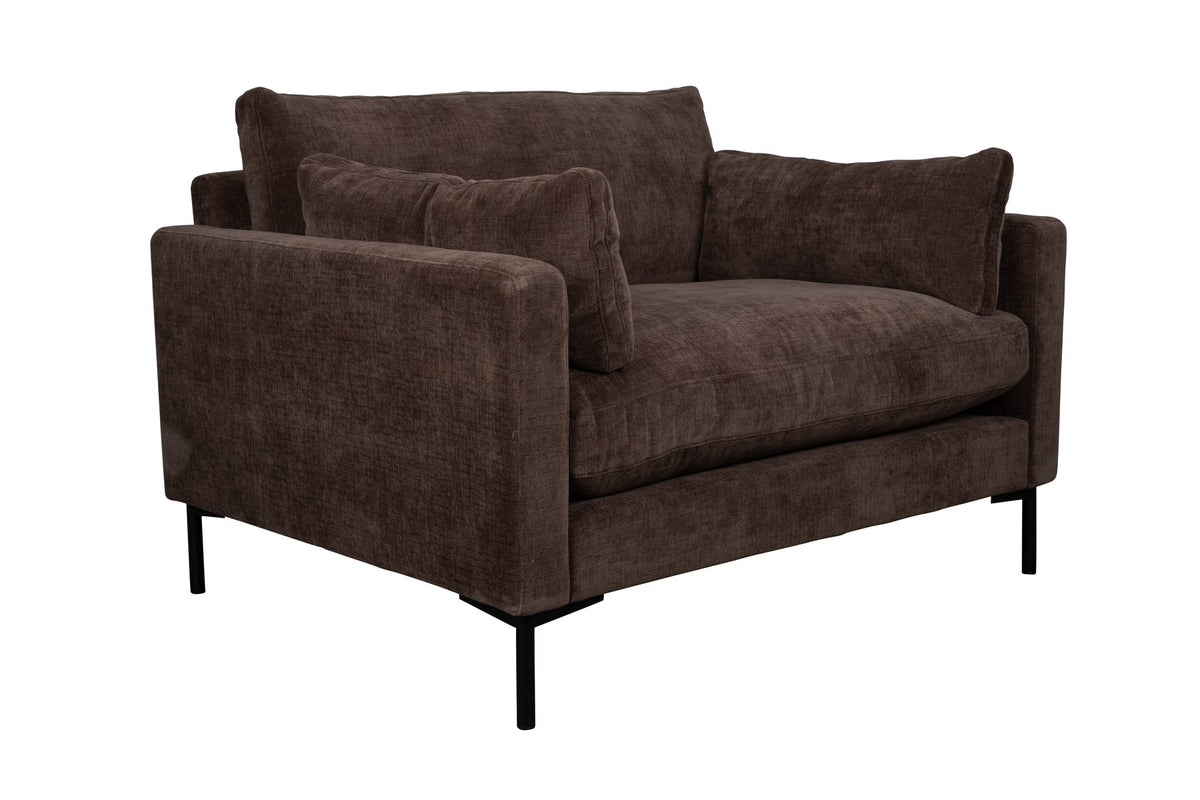 Dunkelbraunes 2er Sofa Love Seat Summer von Zuiver mit gepolsterter Sitzfläche aus Acetat und Polyester sowie schlanken Beinen.