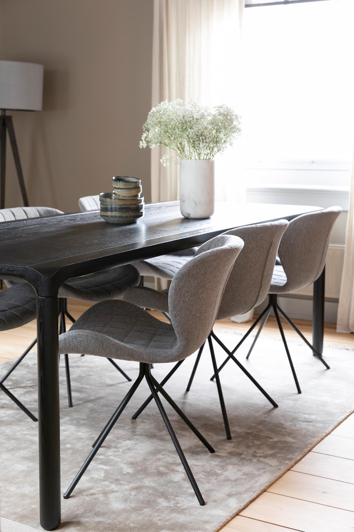 Stuhl OMG in Hellgrau präsentiert im Onlineshop von KAQTU Design AG. Stuhl ist von Zuiver