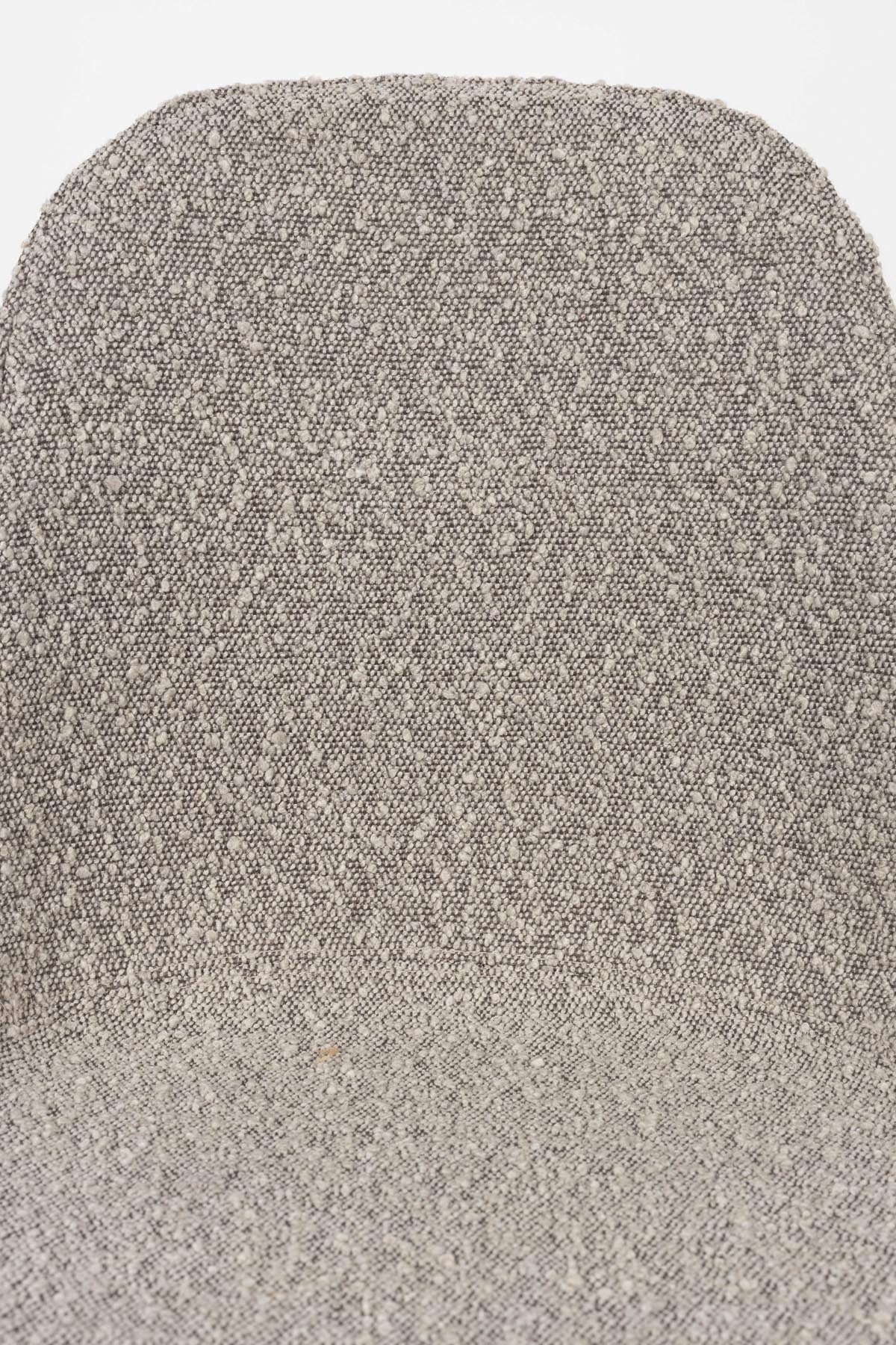 Stuhl Albert Kuip gepolstert in Taupe präsentiert im Onlineshop von KAQTU Design AG. Stuhl ist von Zuiver