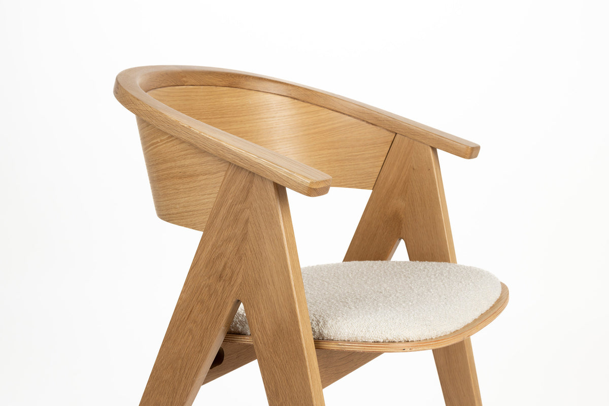 Stuhl Ndsm in Natural präsentiert im Onlineshop von KAQTU Design AG. Schalenstuhl mit Armlehne ist von Zuiver