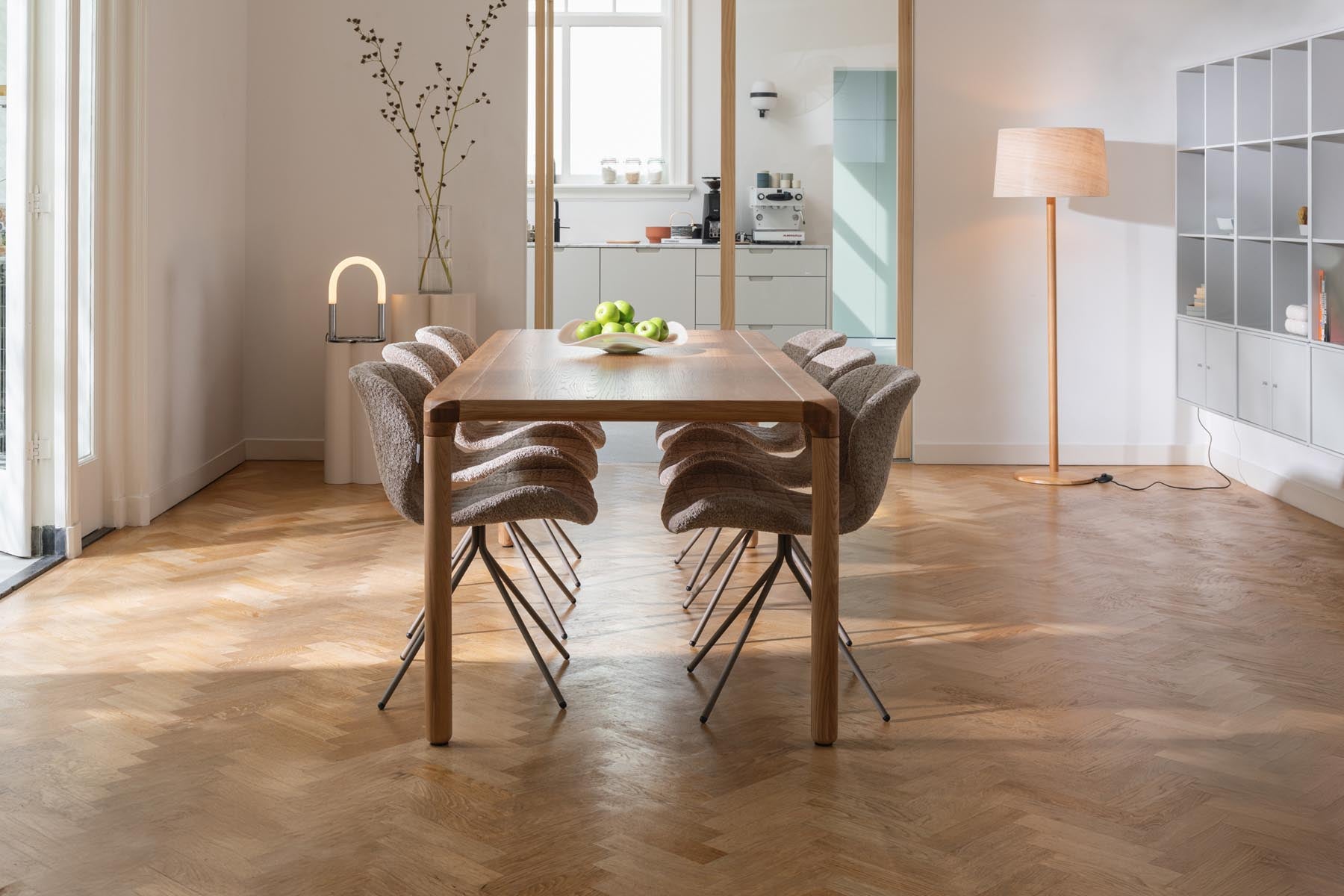 Stuhl OMG Soft in Beige präsentiert im Onlineshop von KAQTU Design AG. Stuhl ist von Zuiver