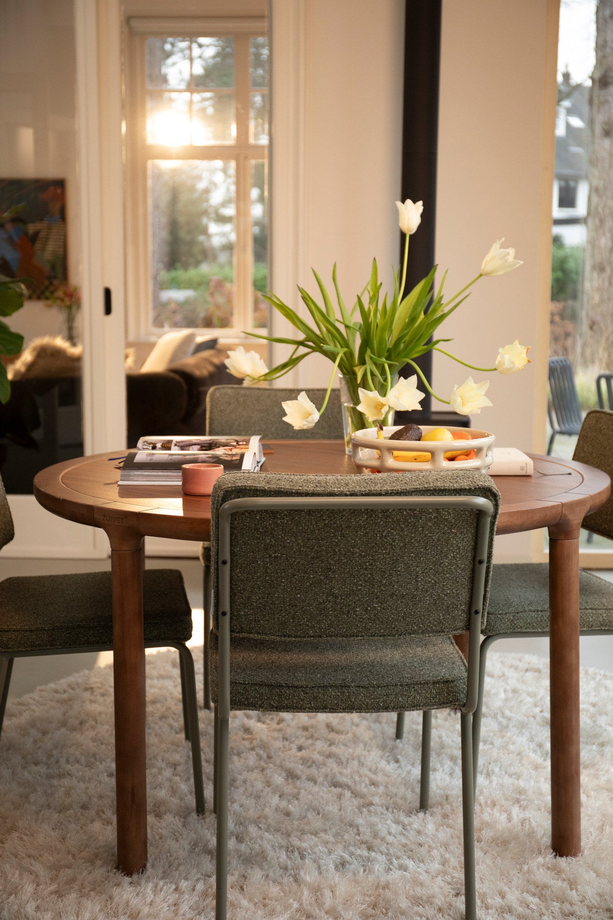 Stuhl Buddy in Olive präsentiert im Onlineshop von KAQTU Design AG. Stuhl ist von Zuiver