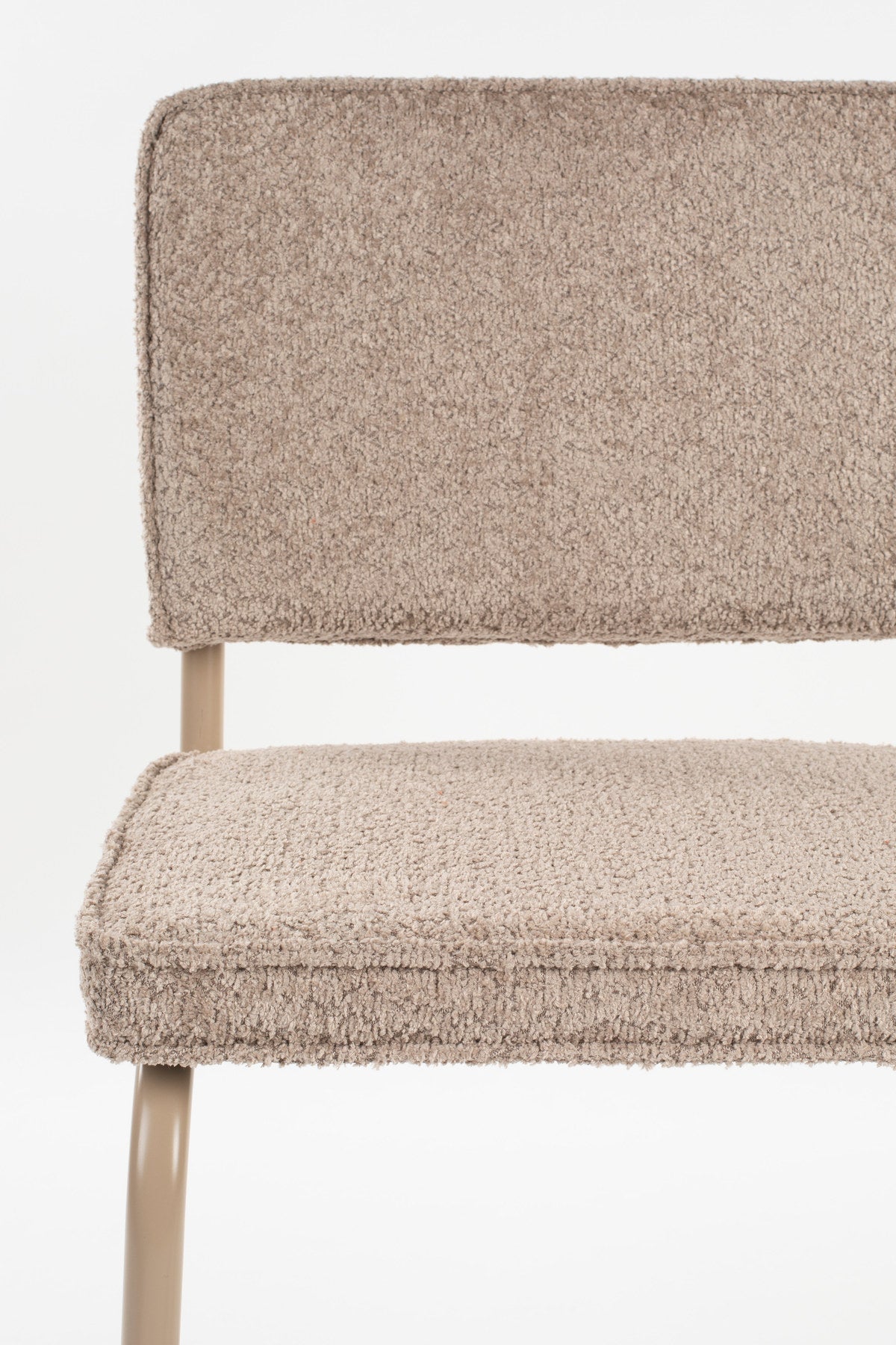 Stuhl Ridge Kink Soft in beige präsentiert im Onlineshop von KAQTU Design AG. Stuhl ist von Zuiver