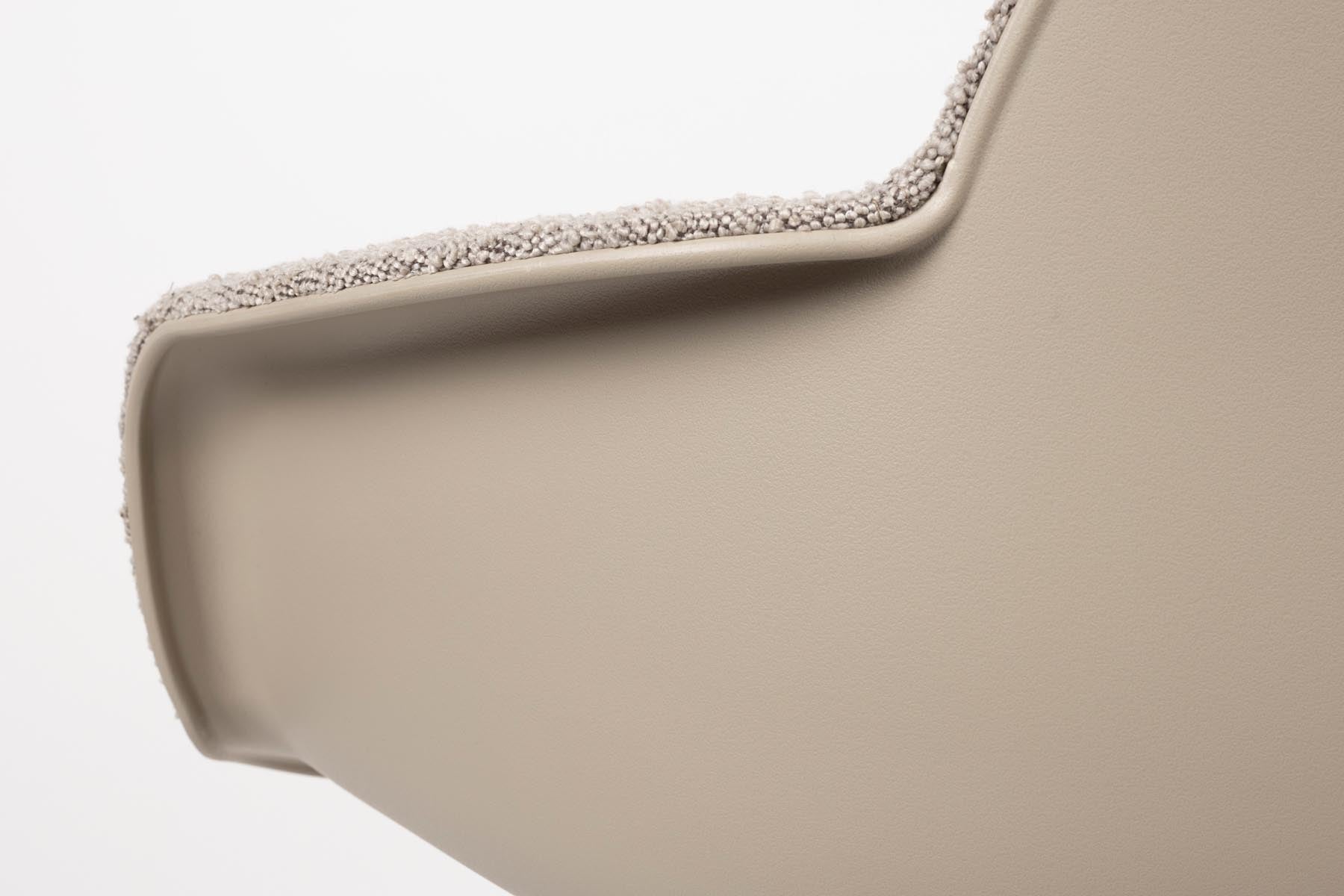 Bürostuhl mit Armlehne Albert Kuip in Taupe präsentiert im Onlineshop von KAQTU Design AG. Bürostuhl mit Armlehne ist von Zuiver