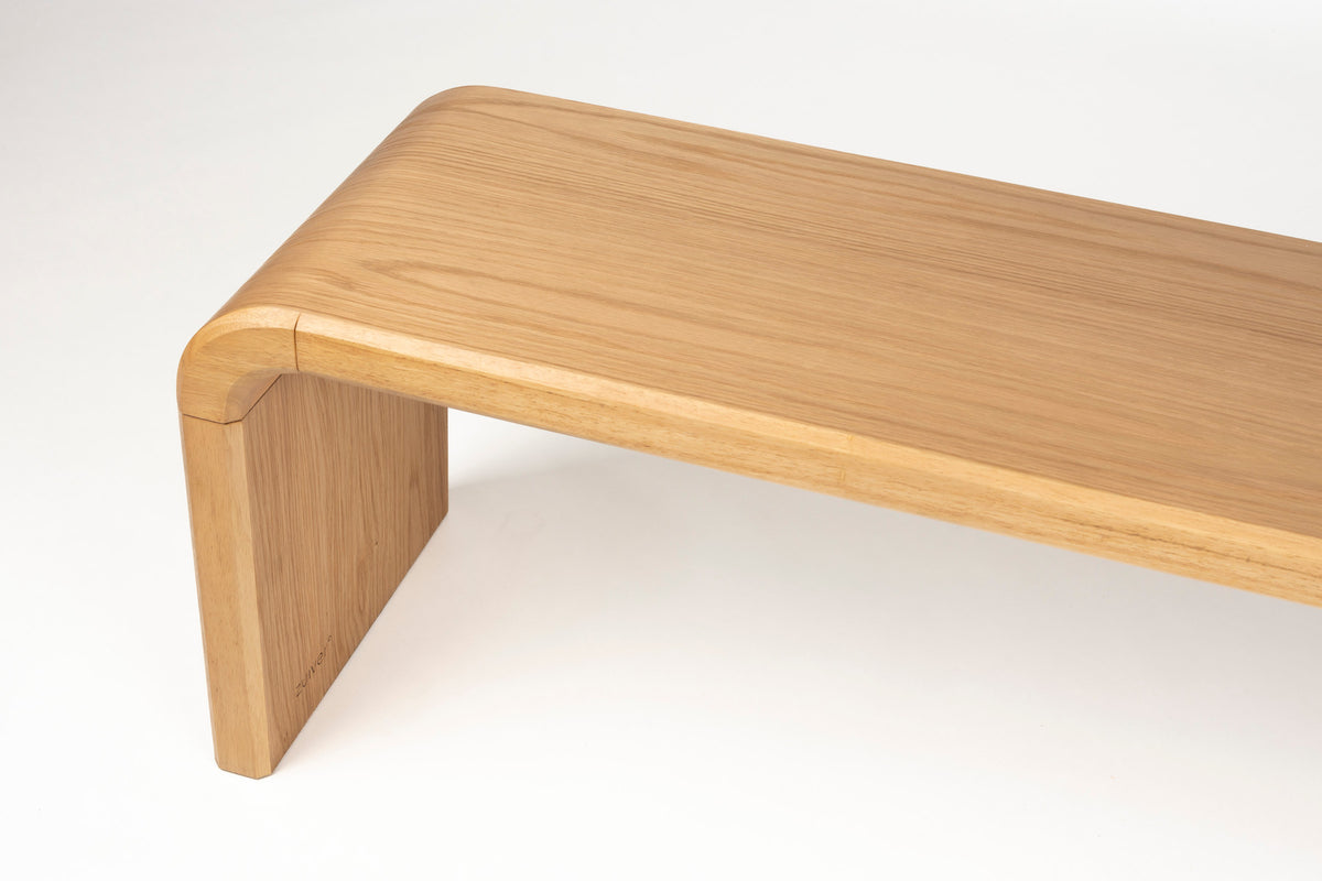 Bank Brave in Braun präsentiert im Onlineshop von KAQTU Design AG. Sitzbank ist von Zuiver