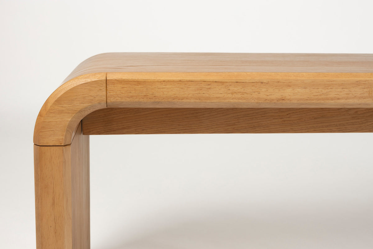 Bank Brave in Braun präsentiert im Onlineshop von KAQTU Design AG. Sitzbank ist von Zuiver