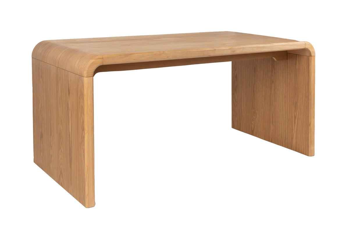 Tisch Brave in Braun präsentiert im Onlineshop von KAQTU Design AG. Esstisch ist von Zuiver
