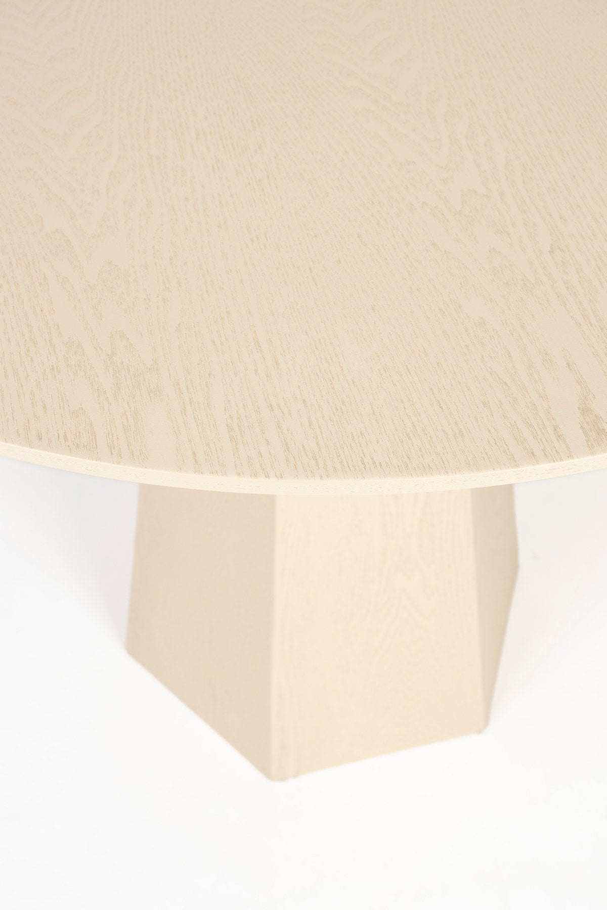 Pilar Table Naturreis in beige präsentiert im Onlineshop von KAQTU Design AG. Esstisch ist von Zuiver