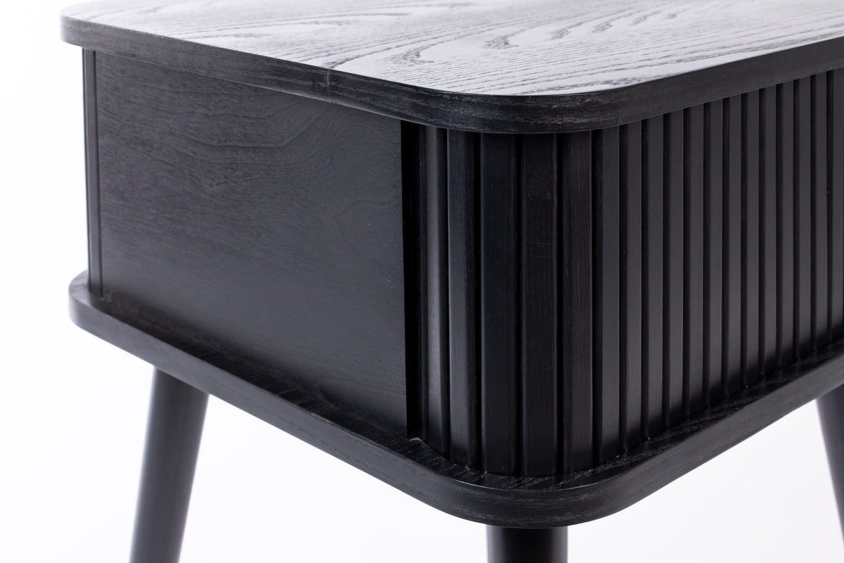 Beistelltisch Barbier in Schwarz präsentiert im Onlineshop von KAQTU Design AG. Beistelltisch ist von Zuiver