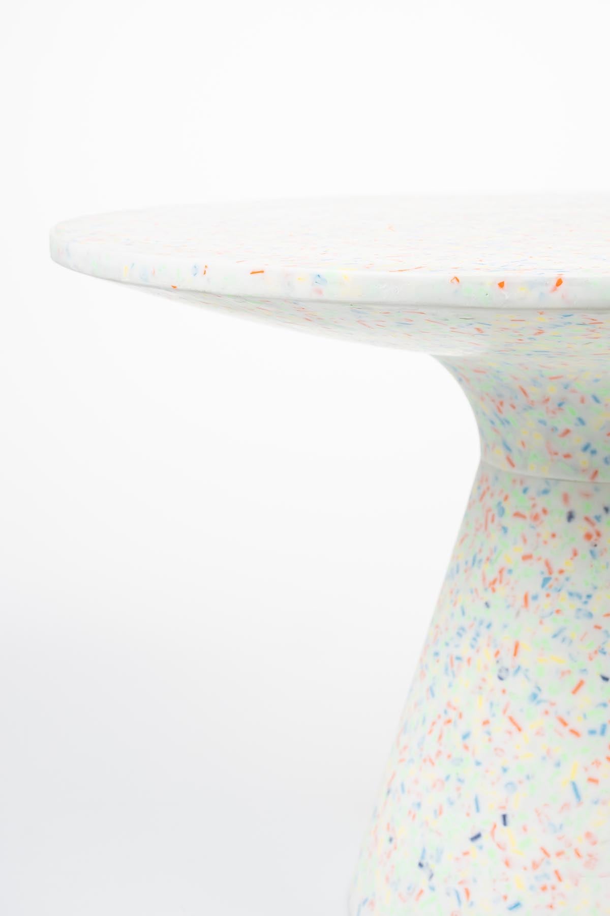 Beistelltisch Victoria in Mehrfarbig präsentiert im Onlineshop von KAQTU Design AG. Beistelltisch ist von Zuiver