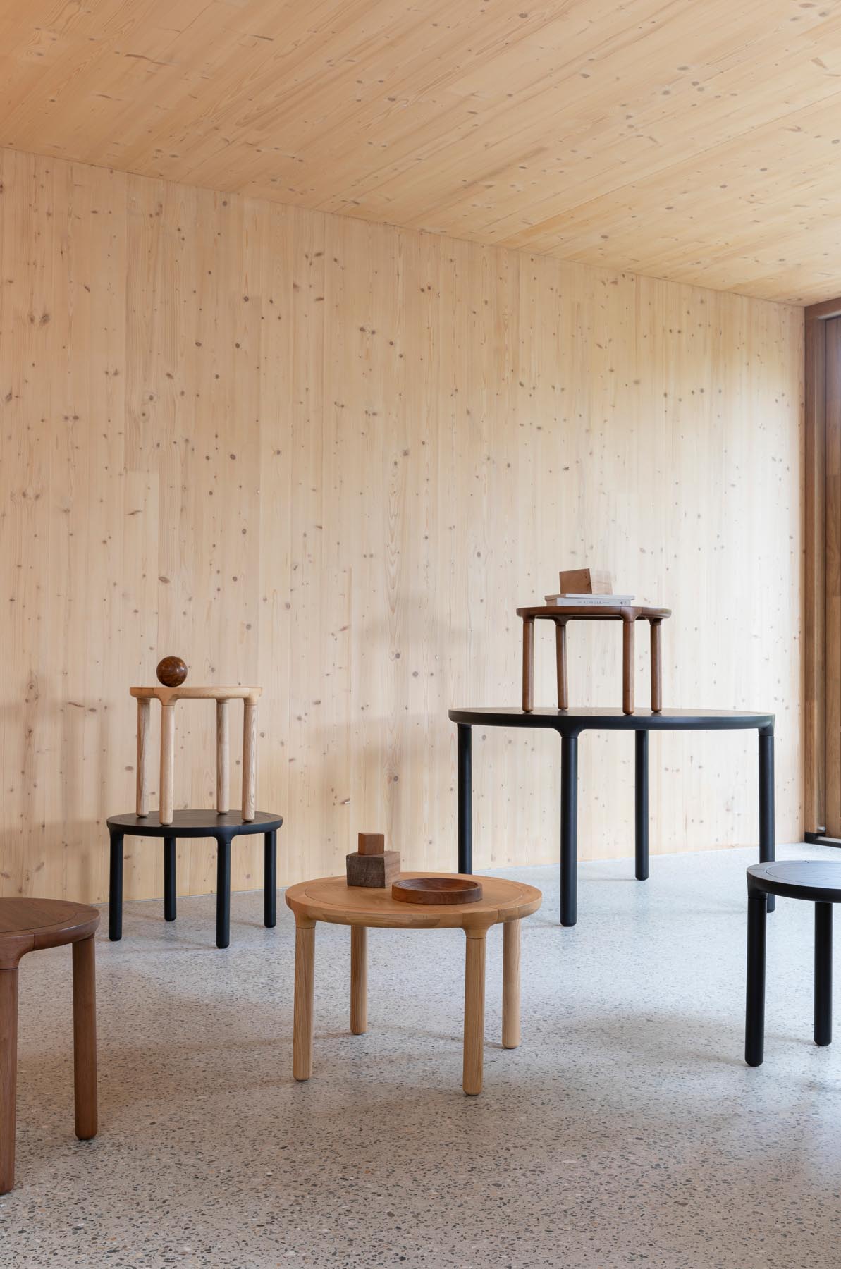 Beistelltisch Storm in Natur präsentiert im Onlineshop von KAQTU Design AG. Beistelltisch ist von Zuiver