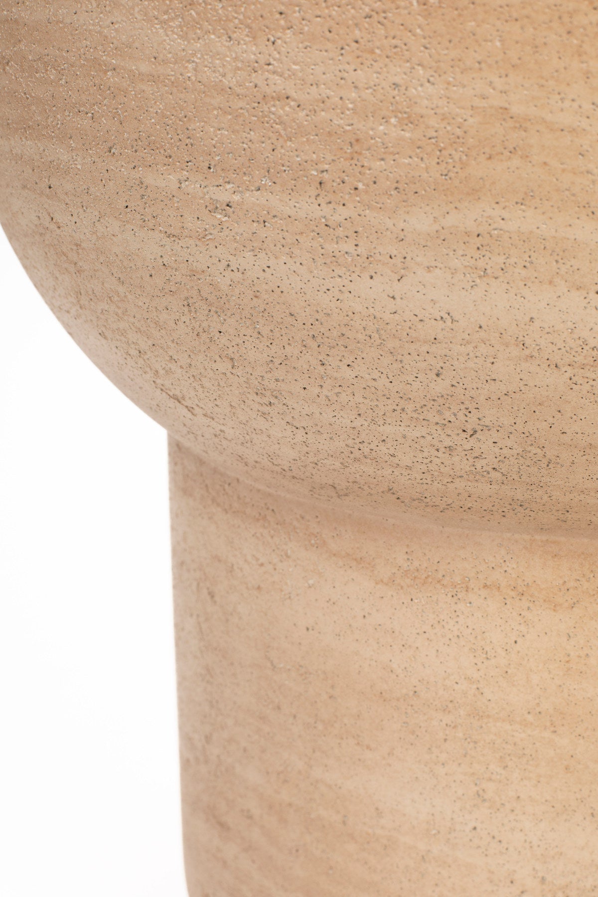 Edler Beistelltisch Oval in beige präsentiert im Onlineshop von KAQTU Design AG. Beistelltisch ist von Zuiver