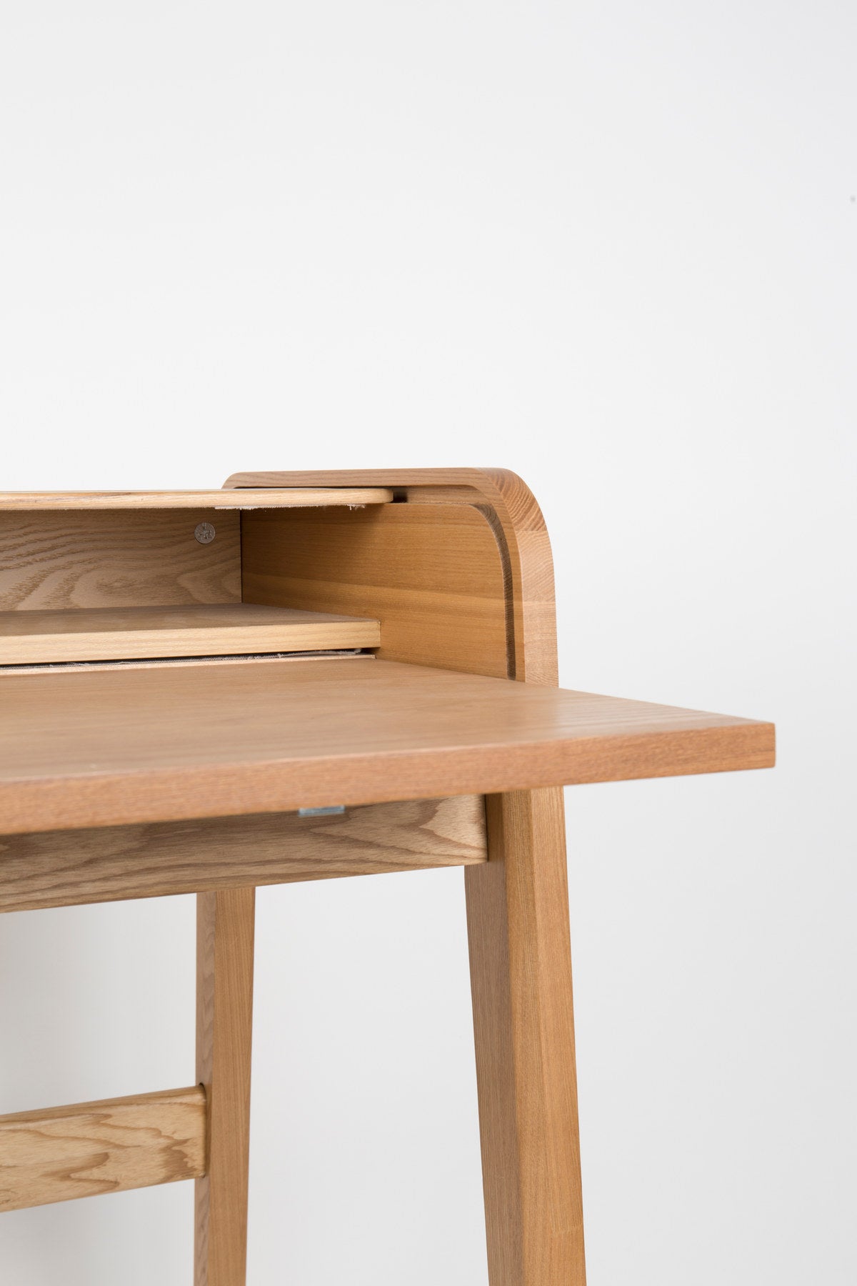 Bürotisch Barbier, Holzschreibtisch mit Beinen und ausziehbarer Arbeitsplatte