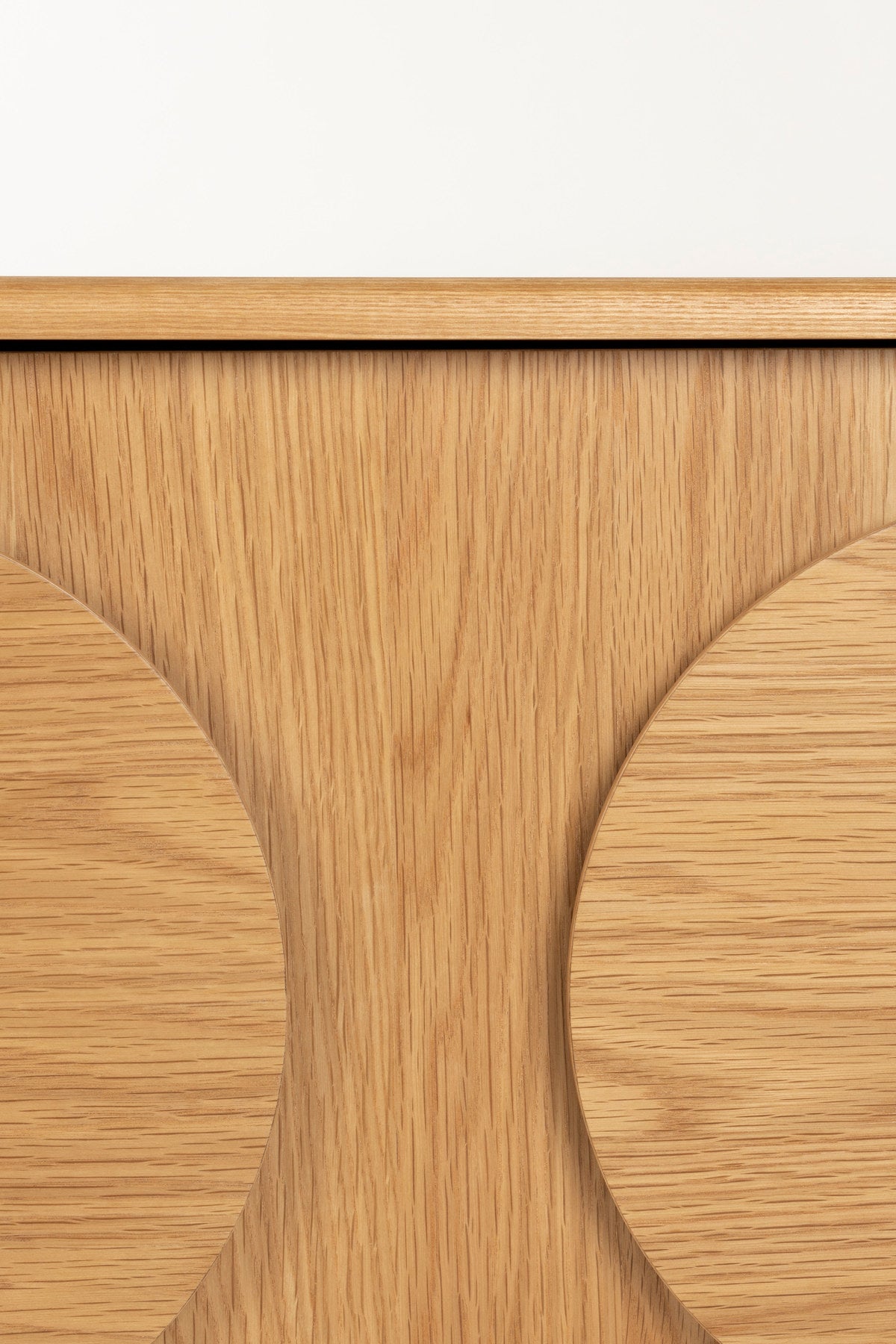 Sideboard Groove 2 Doors in Natur präsentiert im Onlineshop von KAQTU Design AG. Sideboard ist von Zuiver