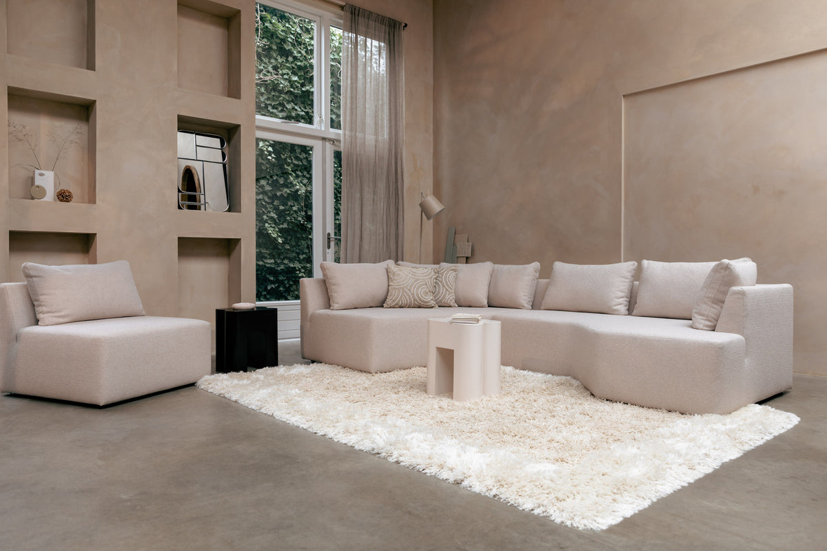 Buckle Head Stehlampe in beige präsentiert im Onlineshop von KAQTU Design AG. Stehleuchte ist von Zuiver