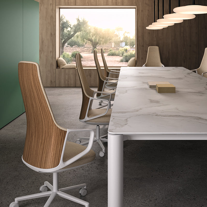 Calma Bürostuhl SO2289 in Hellgrau/Weiss präsentiert im Onlineshop von KAQTU Design AG. Bürostuhl ist von Andreu World