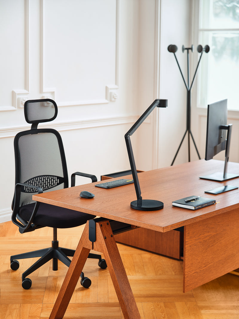 Astro ASR01 - Bürostuhl in präsentiert im Onlineshop von KAQTU Design AG. Bürostuhl ist von Mdd