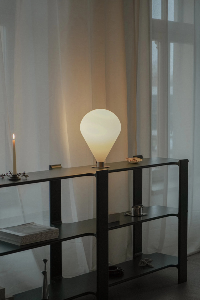 Ely ELY01 - Lampe in präsentiert im Onlineshop von KAQTU Design AG. Tischleuchte ist von Tamo