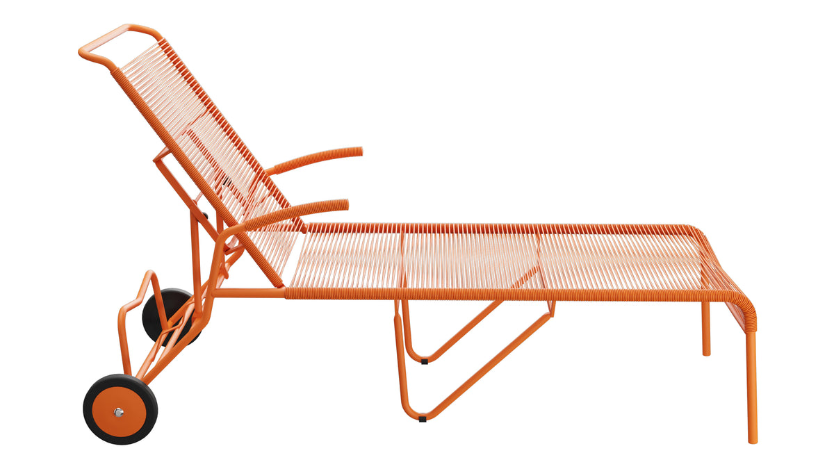 Säntis Spaghetti-Rollenliege in Orange präsentiert im Onlineshop von KAQTU Design AG. Liegestuhl ist von Schaffner