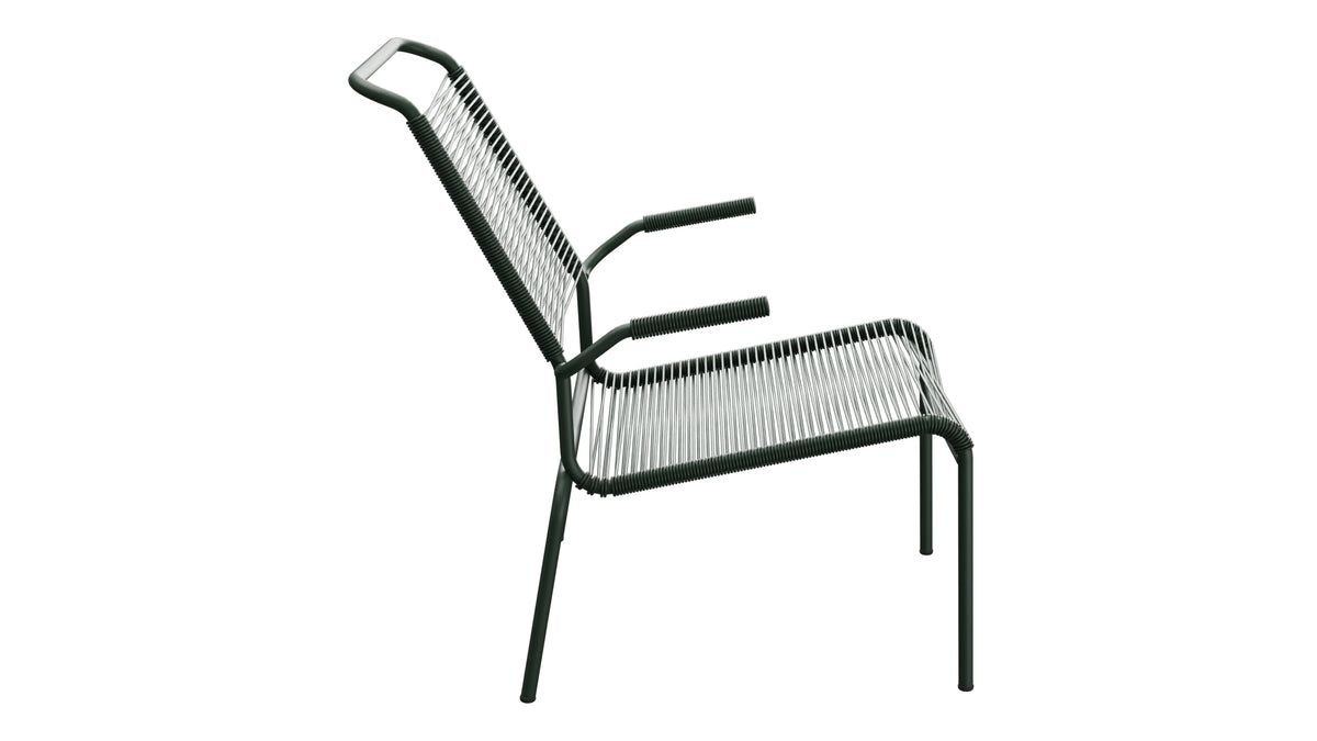 Säntis Lounger Spaghetti mit Armlehne Hochlehner in Tannengrün präsentiert im Onlineshop von KAQTU Design AG. Outdoor-Sessel mit Armlehnen ist von Schaffner