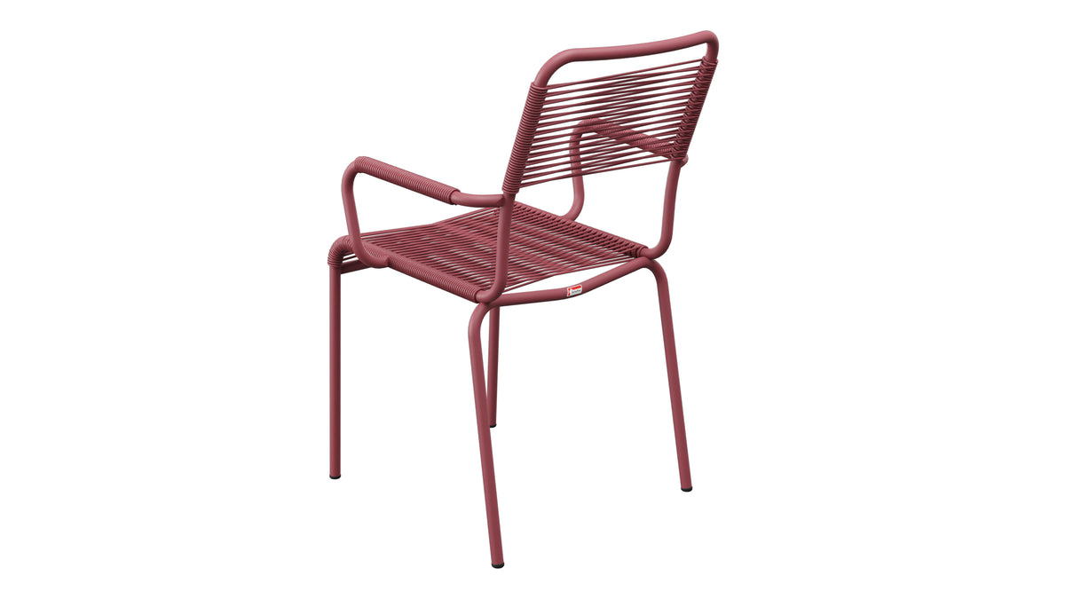 Rigi Spaghetti-Gartenstuhl mit Armlehne in Bordeaux präsentiert im Onlineshop von KAQTU Design AG. Gartenstuhl mit Armlehnen ist von Schaffner